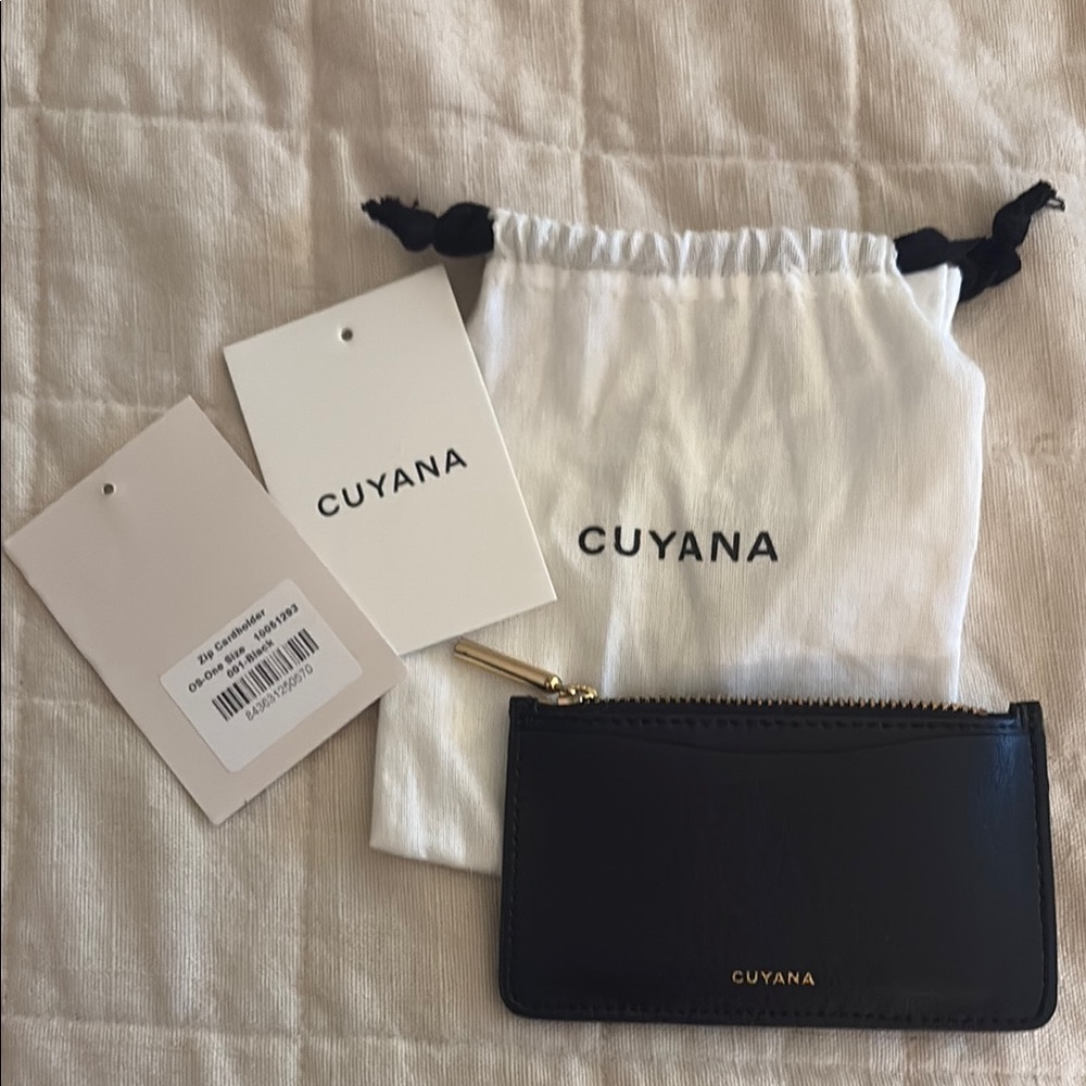 Cuyana Black Leather Zip Card holder